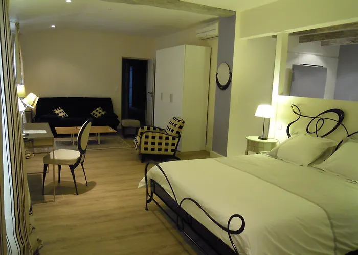 Bed & Breakfast Clos Des Secrets - Chambres D'hotes